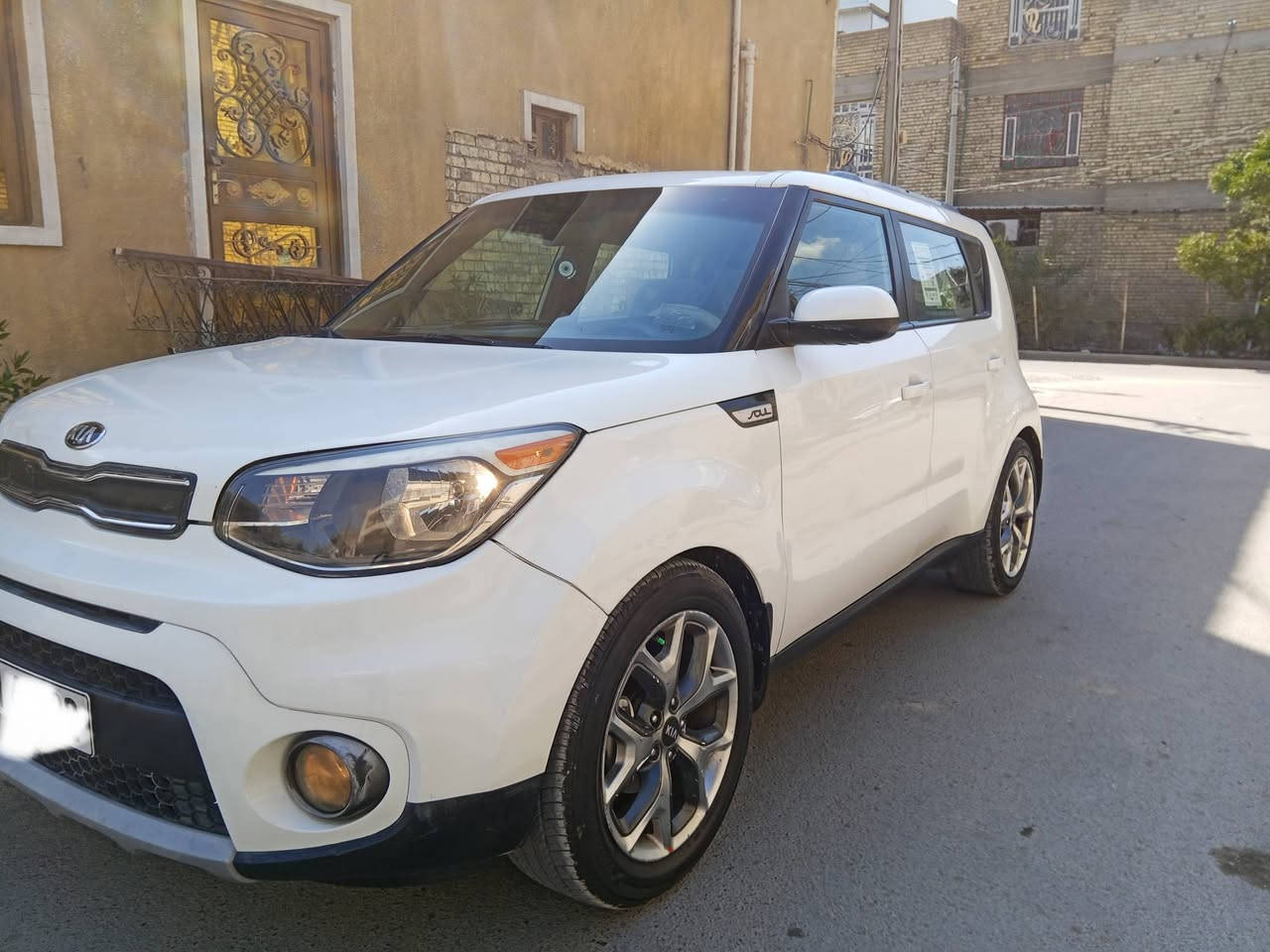 السلام عليكم كيه صول موديل 2018وارد امريكي صور الحادث منشورات السياره جديده وجاهزه  مكينه وكير وحداديه تبريد ثلج صدر تايرات جديد مكفولات رقم بغداد باسمي تحويل ثاني يوم العنوان بغداد الامين الرقم هاتف 📞 ***********السعر98💰بيه مجال شي بسيط
