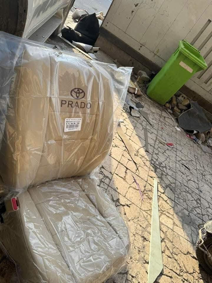 دوشمة جلد تفاصيل بلادية وكافة الألوان متوفرة علي العراقي العنوان الكاظمية شارع النواب اسم المحل علي العراقي اسم المحل علي العراقي للاستفسار 
*********** واتساب او اتصال فقط
