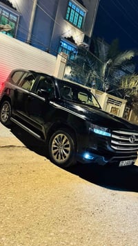 لاندكروز 2022سعر مناااااسب تون تيربو فول موصفات رقم اربيل 3 شاشات بصما...