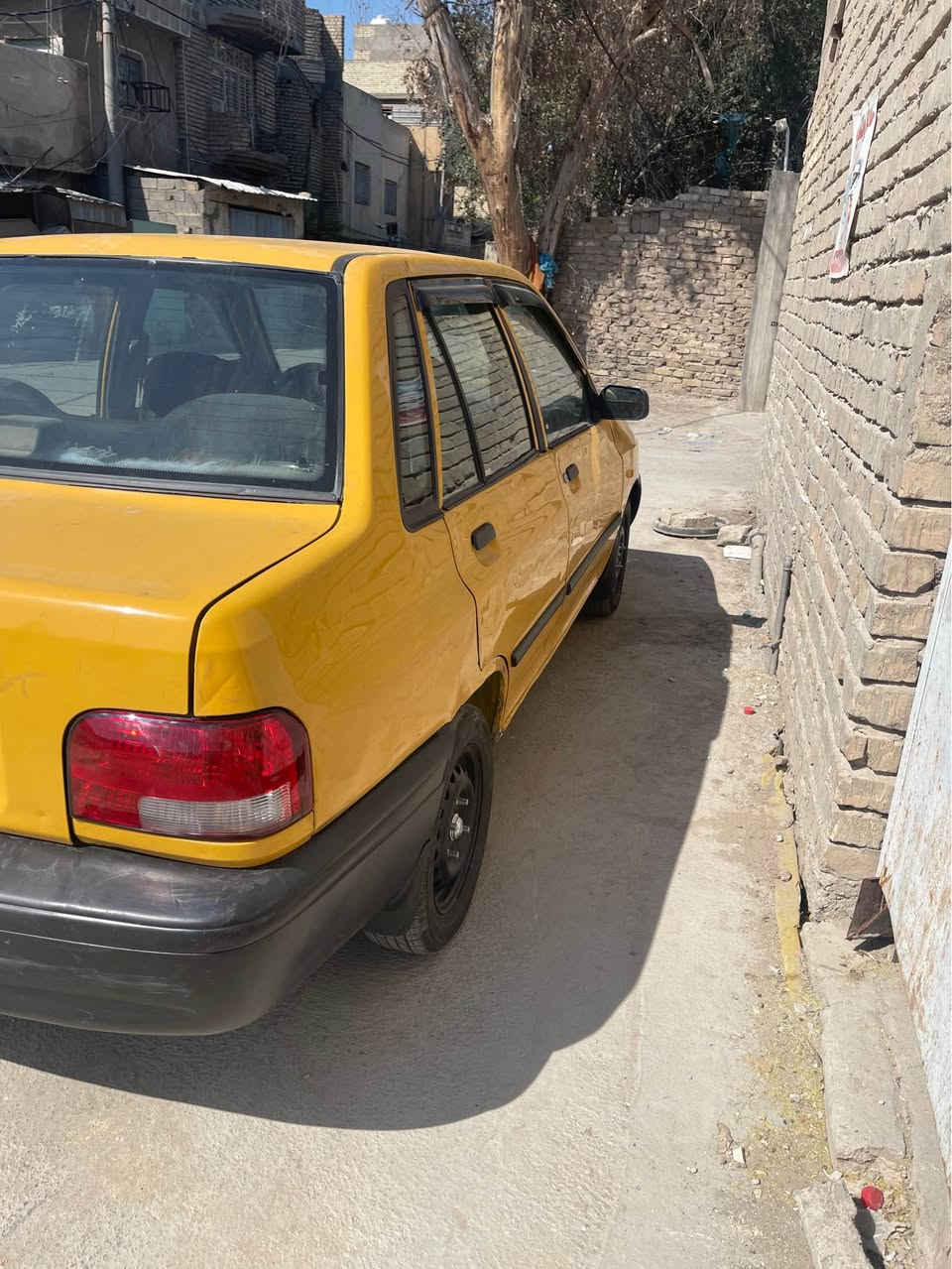 السلام عليكم سايبا 2012للبيع مثل ماموضح بل صوره السياره نضيفه مصفره هيئه مكاني بغداد الحرية سعرها 25وبيه مجال شي قليل حك الجيه 
***********
*********** بغداد, العراق
