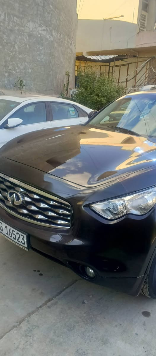 السلام عليكم للبيع نيسان انفنتي موديل ١٠ وارد امريكا السيارة فول مواصفات مكينه كير تبريد صدر تخم تاير خير من الله بيه ربع جاملغ وربع من البنيد صبغ بدون دواخل ولا كل شي هزه وسنويه جدد باسمي السعر ١٢٠ وبي مجال للاتصال ‏‪***********‬‏ مكان السيارة بغداد
