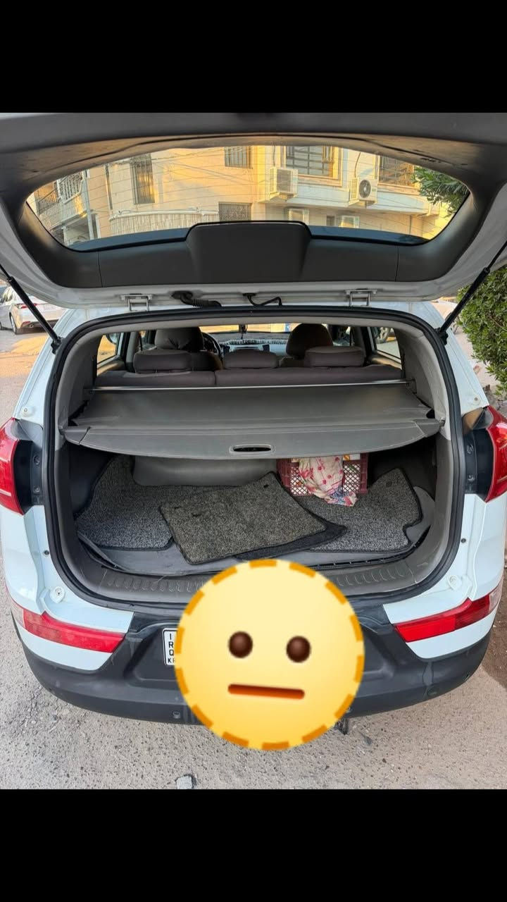 السلام عليكم 
كيا سبورتج موديل 2014 خليجي مكينه 2400 دوش على وضع الشركه ممفتوحه سيارة مكفولة من الحاث والتبديل سيارة احلة من الصور مواصفات السيارة نص فول مكينه كير صدر تبريد تدفئة تخم تاير كلة جديد بدون اي نقص بالعافية عل ياخذها بيه صبع نص باب فقط سيارة مال بيت رقم أربيل باسمي رقم جديد ثاني يوم تحويل مكان السيارة بغداد حي تونس سعر 148 وبيه مجال رقم موبايل *********** بغداد, العراق
