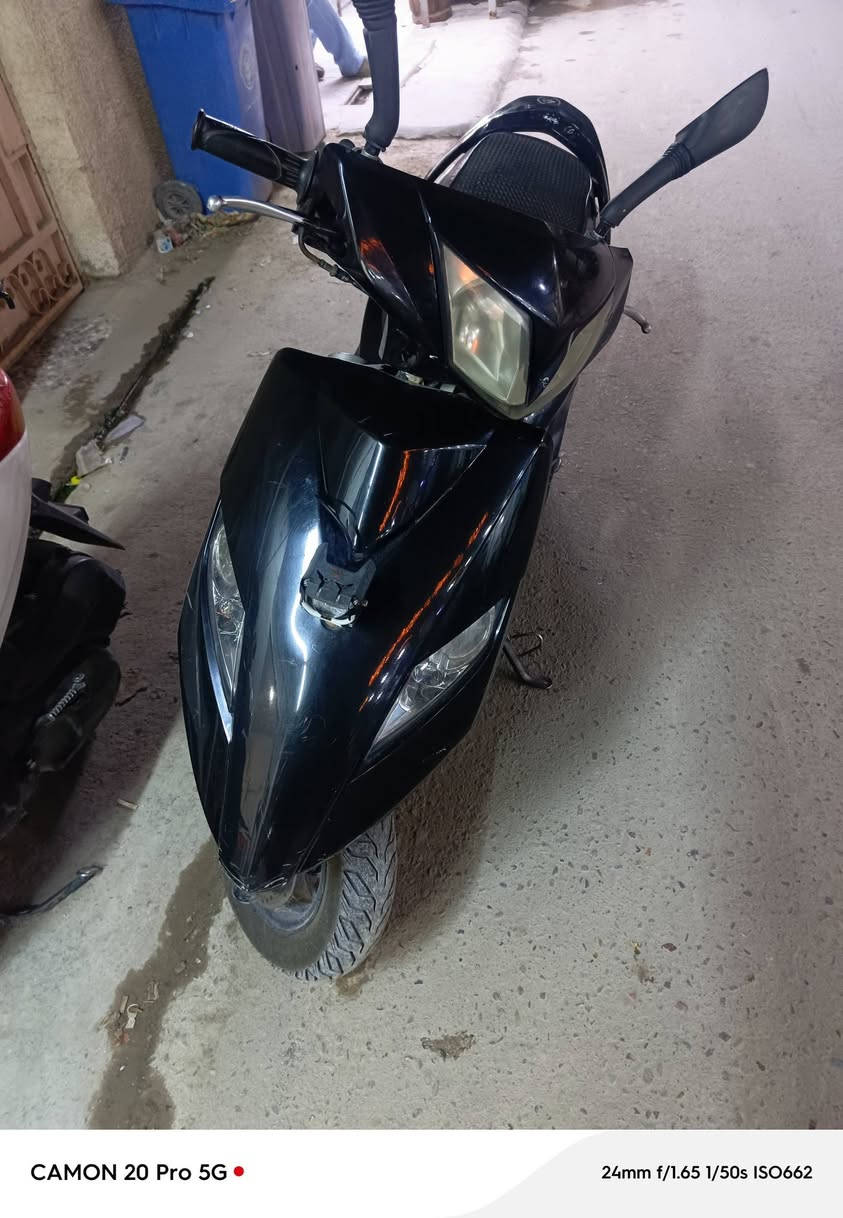 درجه ماكس ثعلب للبيع دراجه نضيفه برغي ممفتوح بيها تشتغل سلف هندر درجه شلعتها فول امانت  تجي تفحصها وتاخذها  محركها برغي ممفتوحح
سعر 900الف بيها مجال 

للتصال. ***********بس واتساب
