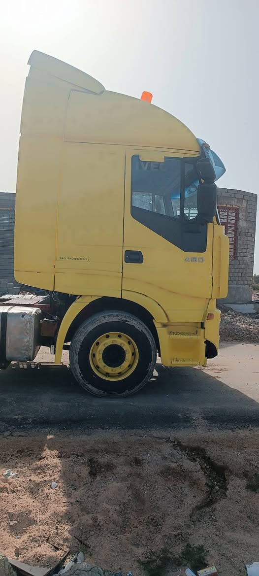 السلام عليكم افيكو للبيع بدون رقم موديل 2005 السعر 70 وبيها مجال العنوان بصره الدير رقم الهاتف ***********
