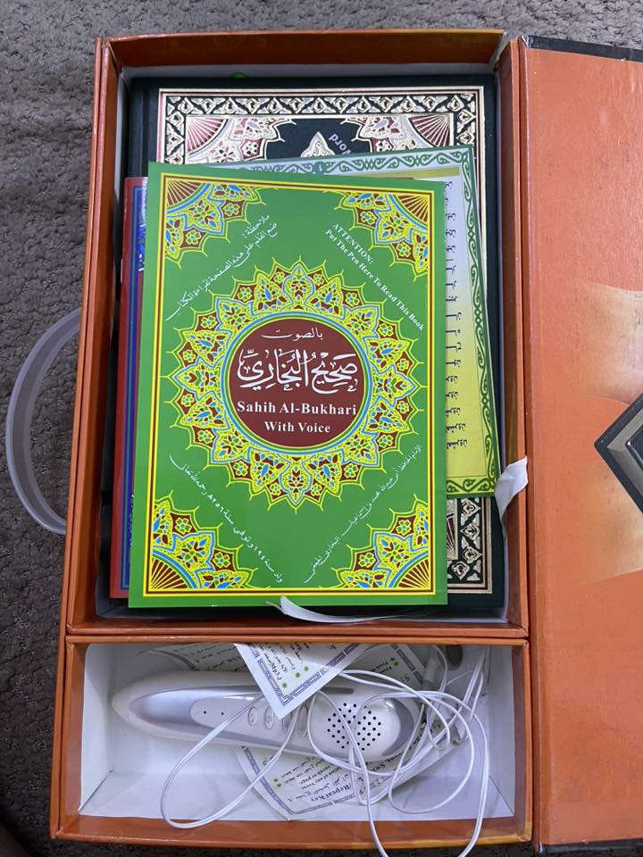 قران ناطق وياه عده كتب اخرى مع القان والسماعه والادعيهالقرأن بي تفسير الايات والقراء الجهاز نضيف وابد مامستعمل السعر 25 واكو توصيل 5


**إذا كنت صاحب هذا الإعلان وتريد حذفه لأي سبب، رجاءا أرسل رسالة إلى الدعم الفني**
