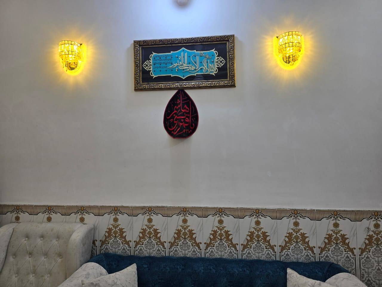 تخم تزكام قماشة وتر بروف نظيف جدا يعتبر ٨ مقاعد مع الزولية والثريات. السعر ٣٥٠ الف وبي مجال العنوان حي الحر.


**إذا كنت صاحب هذا الإعلان وتريد حذفه لأي سبب، رجاءا أرسل رسالة إلى الدعم الفني**