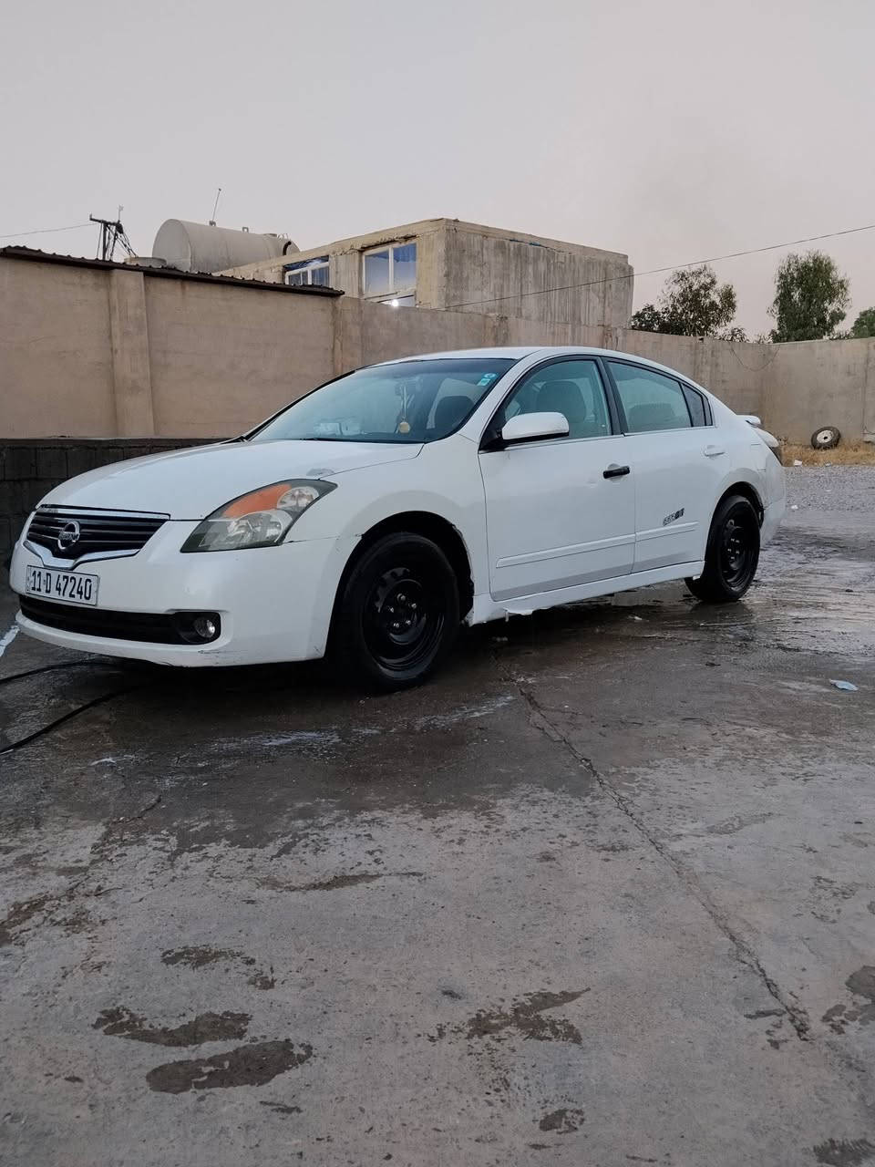 السلام عليكم
للبيع نيسان التيما موديل 2007 وارد امريكي 
رقم بغداد  بسمي
السعر  ( 68$ ورقه )  وبيها مجال 
تحويل مباشر
مكينه وكير شرط 
محرك 2500 المرغوب اربعه سلندر
مواصفات 
بصمه 
ابواب بصمه 
 
السنويه 2030

السيارة  احلى من صور نظيفه ما بيها اي نقص واي مصرف مابيها 

عنوان السيارة ديالئ  / جلولاء 
اي استفسار راسل على واتساب او على الرقم / ***********
