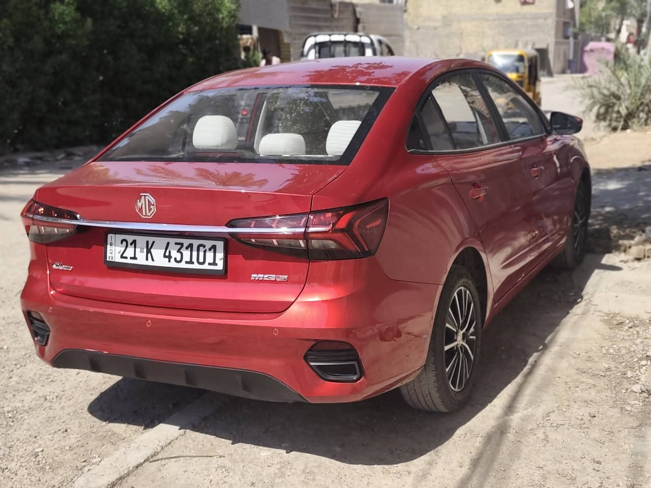 للبيع MG5 Plus موديل 2024
ماشية فقط 26 ألف كم
رقم سليمانية 
السيارة بعدهة جديدة وبحالة ممتازة
ضمان شركة
صيانة دورية داخل الشركة
قبل شهر تم تبديل: دهن المحرك + جميع الفلاتر
يعني تبديل الدهن القادم بعد 10 آلاف كم إن شاء الله.
السيارة جاهزة من كلشي وما تحتاج أي مصروف.
ملاحظة بسيطة: بيهة طخة خفيفة بالباب بسبب دراجة، وصور الطخة موضحة بالمنشور.
السعر مناسب جداً ولقطة
والبيع مستعجل.
للسعر: علّق يوصلك خاص
للتواصل: ***********
