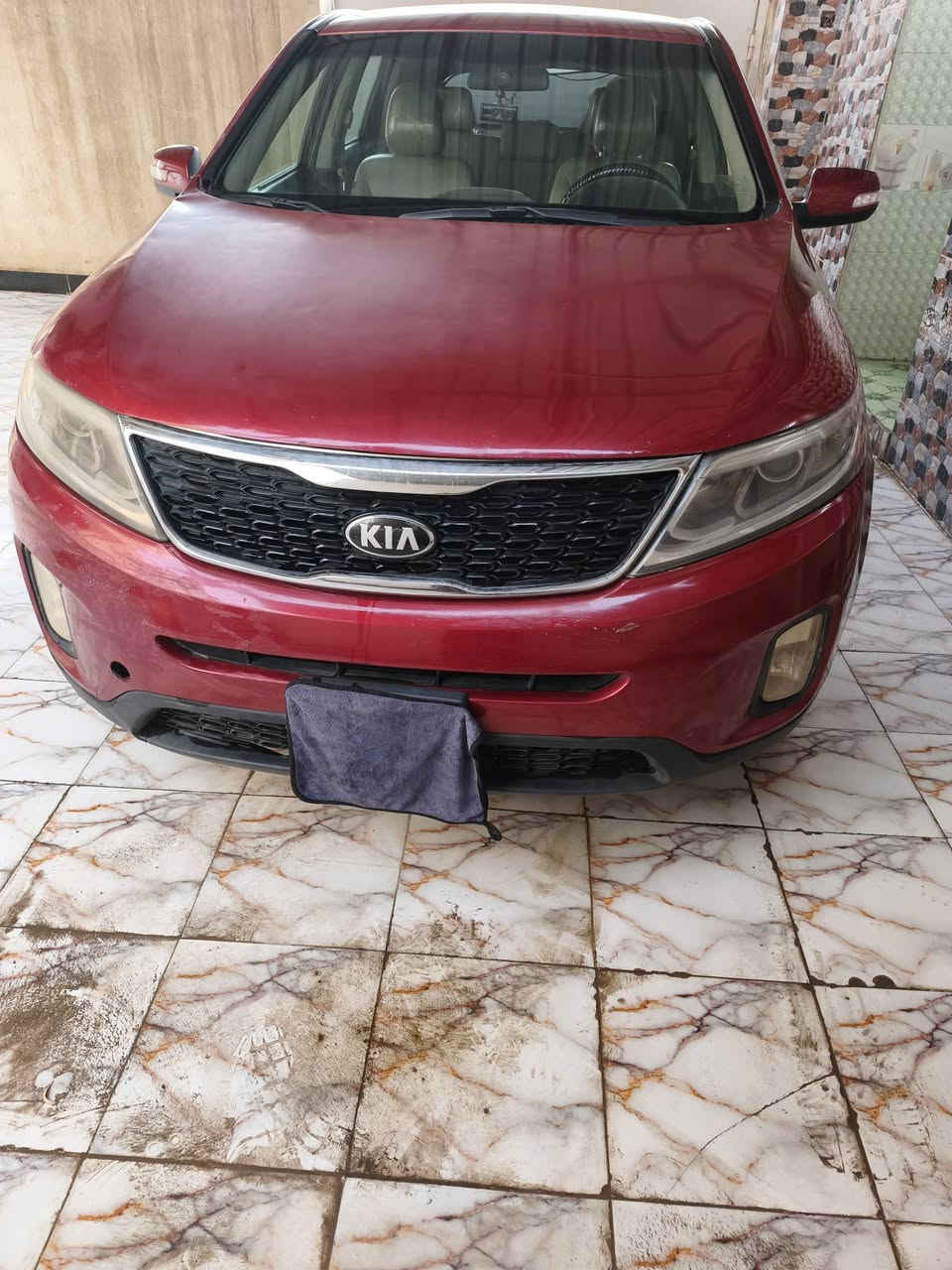 سياره سورنتو موديل 2014 وارد محرك أربعه سلندر رقم مثنى سنويه لغاية 2027 باسمي مداور  ثاني يوم مبدل بيها جاملخ وبنيد السيارة بالناصريه بيها سونار السعر 135 ورقه قابل للتفاوض الاتصال على الرقم ***********
