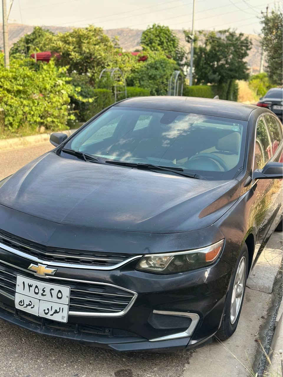 ماليبو موديل 2017 
جه مه لوغئ  پشتي دكه ل سندوقي صبخه 
بانئ وي پيجه ك يئ كه حلي  دكه ل دعامي پشتي  سنكئ وي كبسه    په ره شوت فه نه بوينه  ب شه رت  گير و ماكينه ب شه رت  سياره ئيك  ده سته 
سعر 83 و مه جال
📲*********** دهوك, العراق
