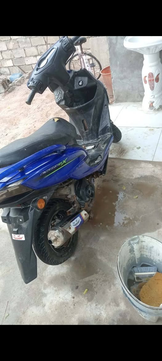 سكنس لبيع محركه مال ماكس ما مفتوحه نضيفه مكينه ناعمه بس كفر كدام بي كسر مكاني تنومه شط لعرب رقمي *********** سعر ٣٥٠
