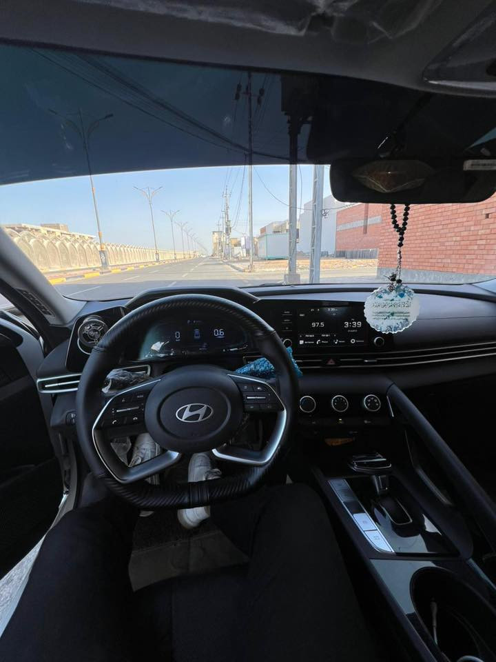 النترا 2024 مكفوله. 
رقم. سليمانية ماشية 40 الف بأسمي
فول. مواصفات كاملة ماناقصها شي سيارة
***********
