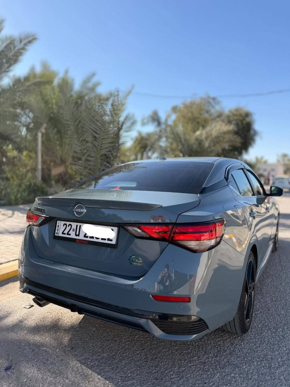 نيسان سنترا موديل 24 
فئة sr plus 
ماشيه19  الف كيلو 
لون سمنتي الجديد 
فتحة 
بصمة 
رادار أمامي 
رادار خلفي 
حساسات خلفية 
5 كاميرات 
اوتو ستوب 
اوتو بريك 
نقاط عمياء 
تحكم الكراسي قطعيتن كهرباء 
داخل السيارة جلد 
تدفئة استيرن 
تدفئة كشانة 
نحديد مسار 
قيادة ذاتية 
النظام الايكو 
شاشة كبيرة تدعم نظامين apple car play android
دبل سويج 
رقم اربيل الجديد 
ضرر السيارة بنيد ودعامية البنيد مبدل ومصبوغ 
للاستفسار ***********-***********
مكان السيارة سامراء
