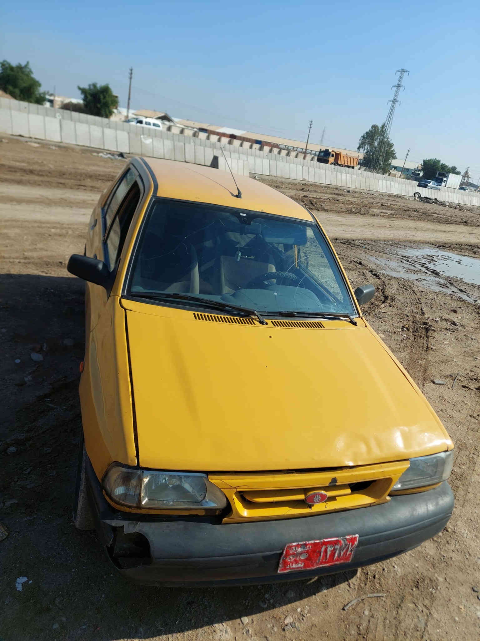 السلام عليكم ورحمة الله وبركاته 
للبيع سايبا 2015 رقم بغداد صدامي السيارة سنويتهة ضايعة وبيهة تفاصيل السيارة جاهزة من مكينة وكير وتايرات وصدر السعر 10$ ورقات وبيهة مجال جدا بسيط للاستسفار الاتصال على الرقم ***********
