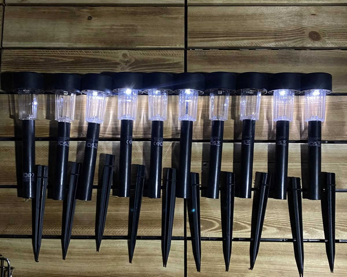 طاقه 
كلهم 15 مع التوصيل


**إذا كنت صاحب هذا الإعلان وتريد حذفه لأي سبب، رجاءا أرسل رسالة إلى الدعم الفني**