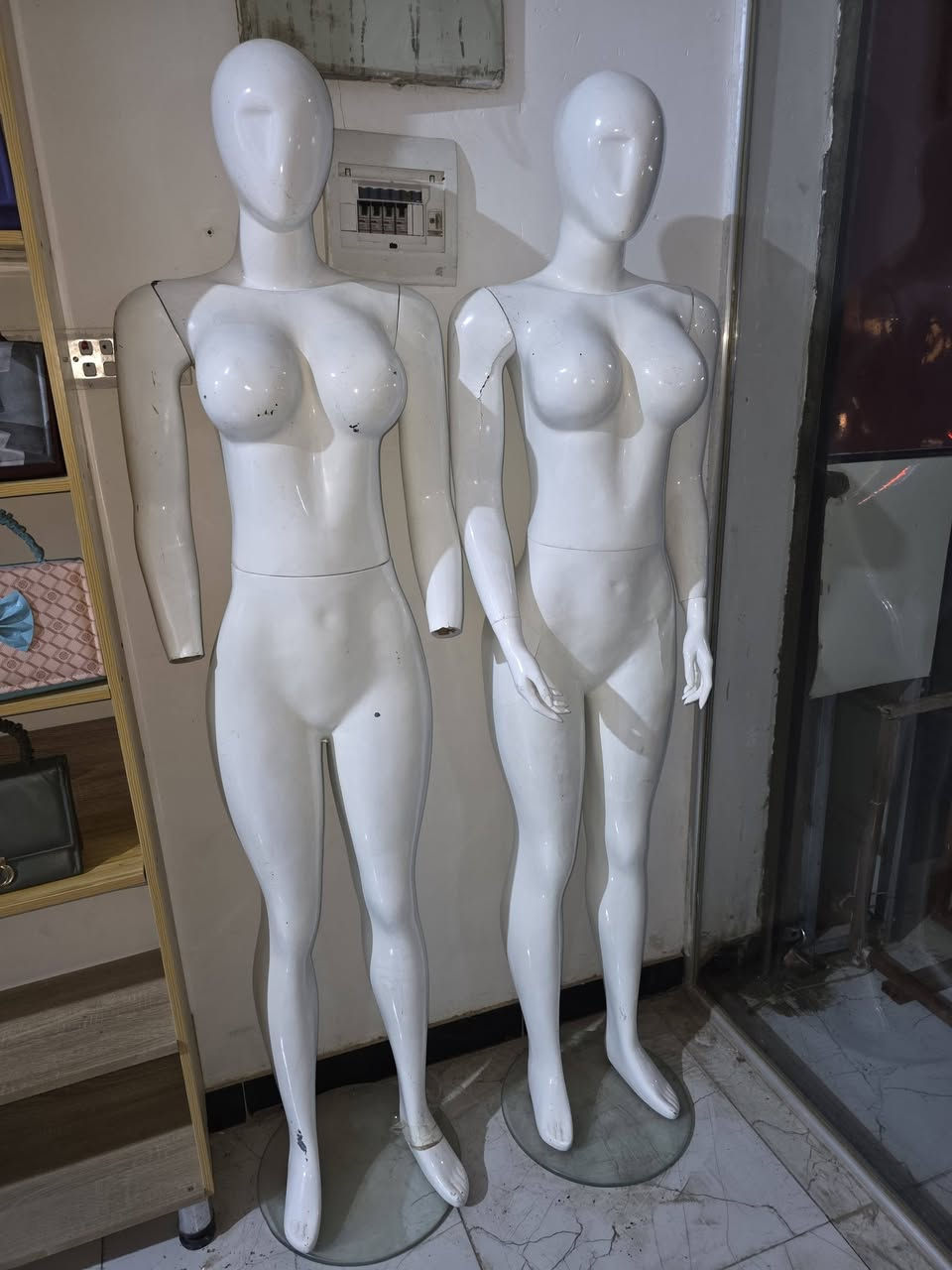 للبيع كلمن وسعره
العنوان الناصريه حي الغدير
***********
