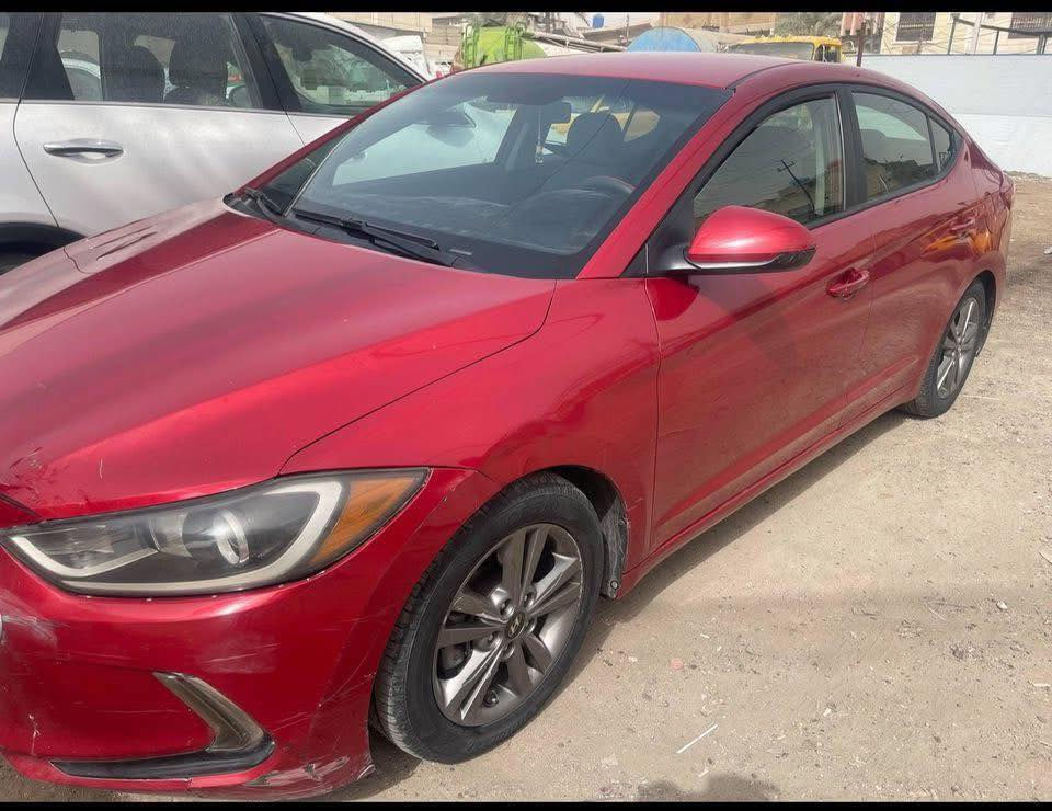 هونداي الانتره2017
رقم بغداد انكليزي 

حجم المحرك2000

عليه ادامه

كامله ماناقصه اي شي 

عداد المشي 51الف حقيقي

وارد امريكي ليبل واحد

حدثه بالبنيد نفسه مصلح 

بدون تبديل 

بدون صبغ 

راديترات بلاديه 

تبريد اصلي شغال 

نص فول  

السياره بصمه  

حساسات اجتياز

تدفه بالكشنات 

صندوق ذكي 

ثلاث بصمات ابواب صندوق

صور الحادث مرفقه

السعر 125

للاتصال ***********

بغداد البلديات
