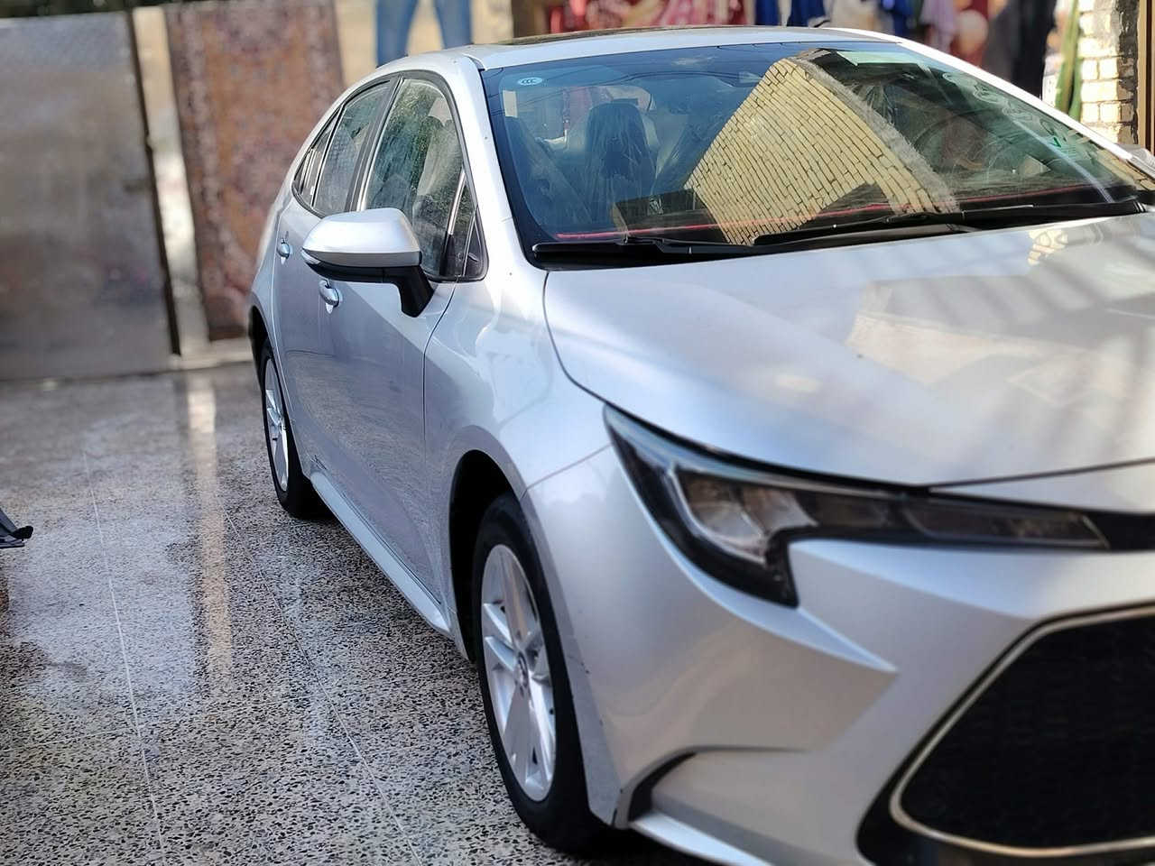 سلام عليكم كورله 2022شد الصين فقد مكينه الف وثمنميه
سياره مكفوله كفاله عامه موصفات 
فتحه سقف 
تحديد مسار 
قياده ذاتيه 
اوتو هولد 
سايد بريك بصمه 
دخول ذكي ترحيب عند القتراب 
اشاير بل مري 
شاشه جبير تدعم ابل كار بلي وندرود اوتو 
رقم سياره سليمانيه تريد تحويل تريد وكاله سعر 153 وبيه مجال رقم مكان السياره بغداد الكماليه
اتصال ***********
