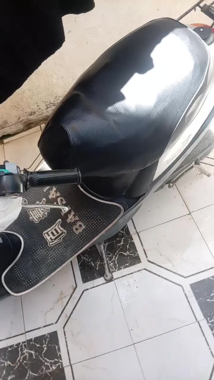 سلام عليكم دراجه بطه للبيع مكان كربلاء  تواصل ***********
