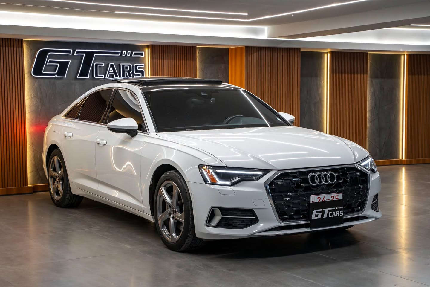 Audi A6 Quattro 
موديل: 2024
ميل44.000
$28.000:السعر 
***********
***********☎️
