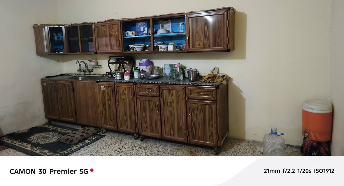 كاونتر 4متر مابي اي ضرر فقط جامات مكسرات السعر 250الف
*********** واتساب 👉
