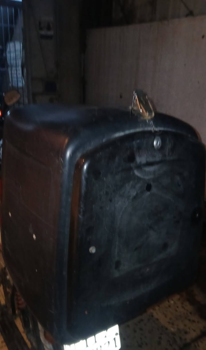 سلام عليكم وجبة صناديك وخوذة سعرهن حلو وبيهن مجال


**إذا كنت صاحب هذا الإعلان وتريد حذفه لأي سبب، رجاءا أرسل رسالة إلى الدعم الفني**