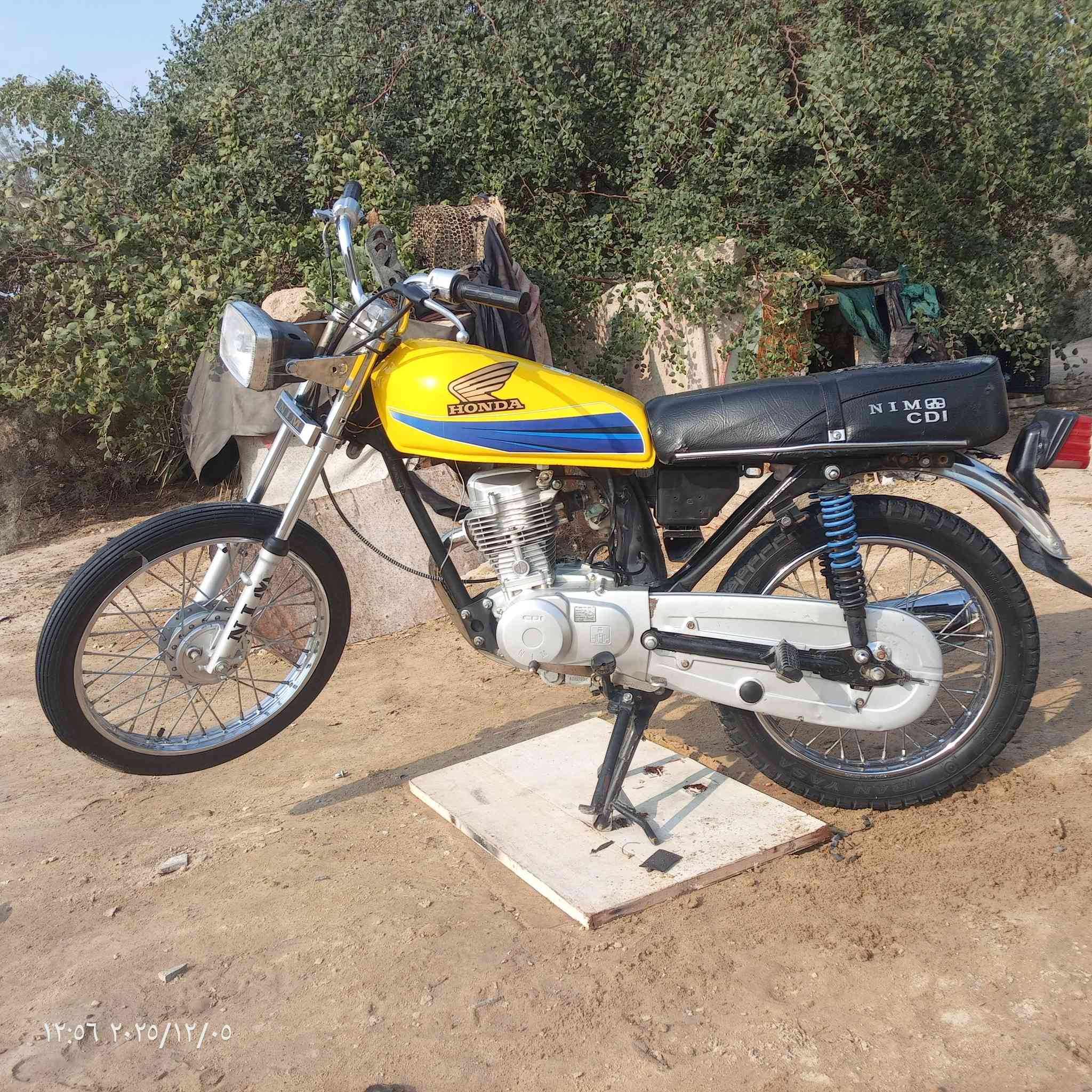 سلام عليكم دراجه أربع كير  نامه  دراجه تعمير 24 كلك كلك مكفوله عشارين  ممكان كربلاء طريق نجف كربلاء دراجه حلوه  كدام عينك وهاذ رقمي ***********
