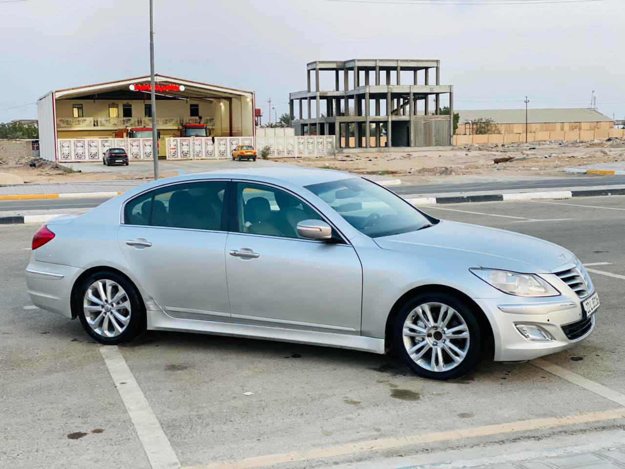 جنسس مديل 2013امريكي حادثه جاملغ وبنيد بدون داخل باقي السياره مكفوله من الضربه والصبغ سياره جديده وجاهزه حداديه تخم تاير محرك وكير مكفولات محرك 6سلندر مواصفات شاشه كامره تحكم استيرن بصمه تشقيل بصمه ابواب داخل بيجي كشنات جلد وكهربائي مري شفط رقم أربيل دولي السعر 96مع مجال للأستفسار ***********مكان السياره كربلاء( مكلف بالنشر )
