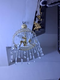 عندي ثريات مستعمله شغاله الذي يحب يتصل موبايل ٠٧٧٠٤٥٣٩٧٥٤