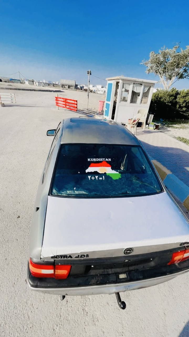 بەس ماشڵای دە ویت تایە بۆتایە بەشرت نوقسانی تیا نیە هەمویم گۆ ڕیوە مە کینە 20گۆڕینە ویش ئە کەم شتێک بە دڵم بیت ***********ئەدمین گیان وەری گەرە
