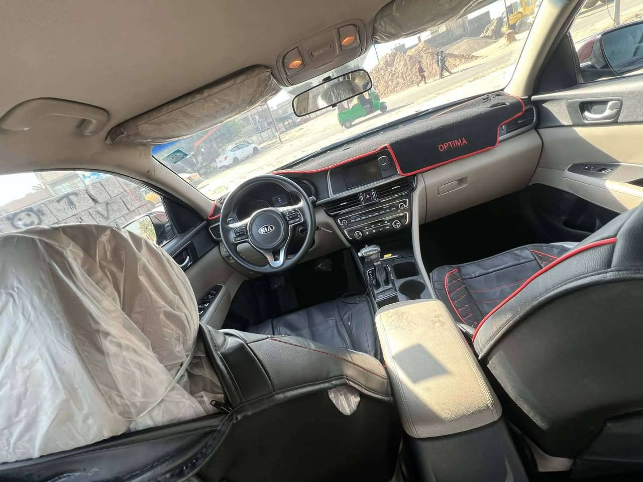 السلام عليكم اوبتيما 2018 حادثهة جاملغ خلفي وبيهة بارد جاملغ ايسر امامي وشوية من  البنيد مكينة 2400 نص فول شاشة جبيرة 3انضمة ايكو وعادي وسبورت السعر 136وبيهة مجال مكاني بغداد رقمي للتواصل ***********
