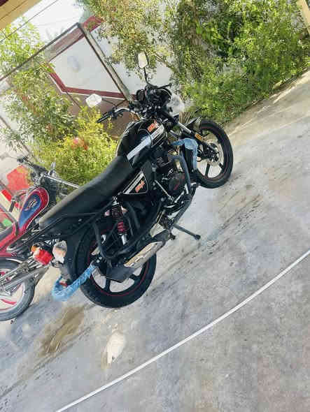 السلام عليكم دايوان ٢٥ فول مكفول من كلشي اي نقص مابي ماطور خير من الله محرك ٢٠٠ مكفول تايرات جدد دشبول اكتروني مابي اي شي كلا شغال اوراق سحب خير من الله كهربايات كلا شغاله سعر مليون و٣٢٥  بي مجال حك جيه مكاني ديالئ سراجق  رقمي ‭٠٧٧٤ ٢٧٢ ٨٦٢٦‬
