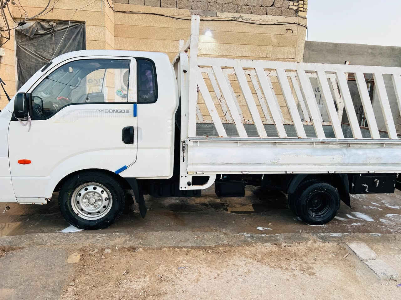 بنكو 2012رقم ميسان دولي سياره مكفوله مكينه جديده محرك كرنفال كلا جديد تخم تاير   مكان سياره بصره الكرمه سعر 95وبيها مجال رقم***********
