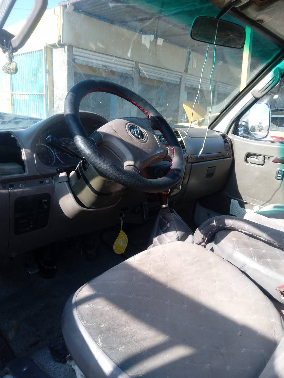 السلام عليكم فتون للبيع مكفوله ماعدى الدواير للجامرلغ تصليح وصبغ موديل٢٠١٥ تخم تاير +مكينه جديده من البيت الصيني + سنويه (٢٠٣٠) رقم شاهي بالتكمه دوشمه جديده السعر (٧٧) وبيه مجال والسلام عليكم الاتصال ***********
