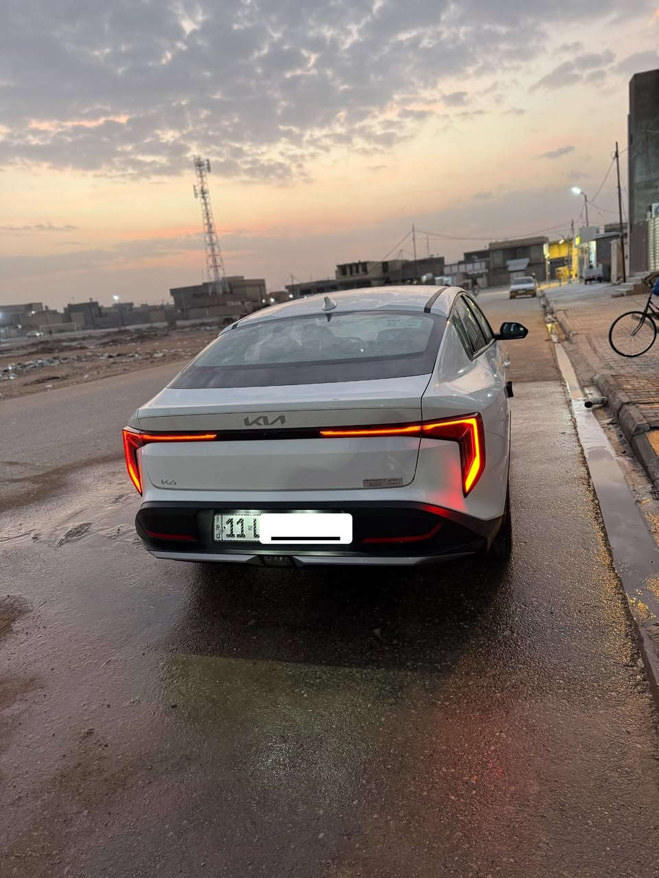 سيراتو 2025 k4 خليجي ضمان الدوليه محرك 2000دوش رقم بغداد فول موصفات بصمه مكاني سماوه ***********
