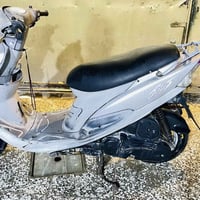 ماكس منغولي • سلف وهندر • ما بيها أوراق