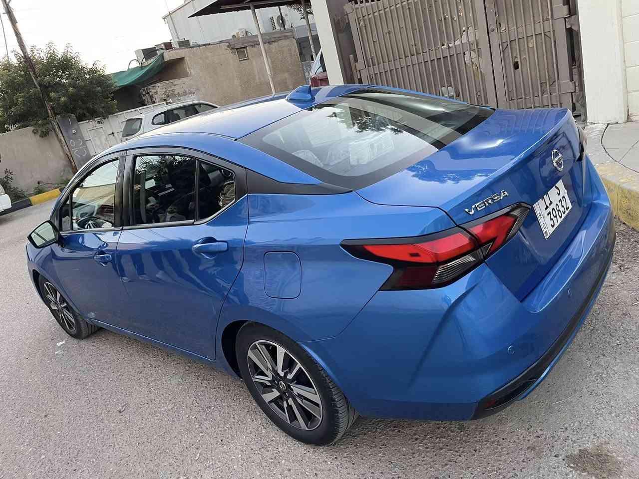 سلام عليكم للبيع نيسان فيرسا 2021 حادثها جاملغ وبنيد. سياره نضيفه وجاهزه من كلشي تبريد ثلج.  بصمه ويل كب السياره حساس خلفي رادار امامي رقم بغداد بأسمي تحويل ثاني يوم. السعر 110 *********** مكاني بغداد+
