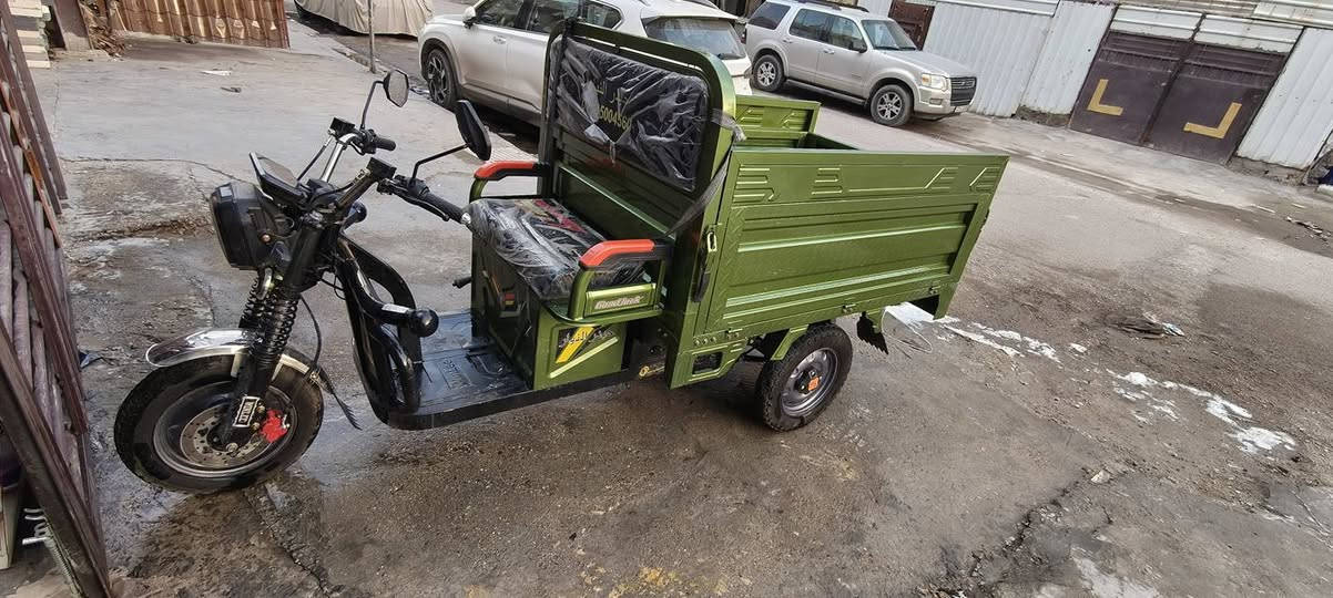 السلام عليكم
اخواني ستوته شحن موديل 2025 استعمال شهر كامله مكمله عدد 12 بطاريه مو 6 كهربائيات كلشي شغال بصمه وسويج  سعرها بمليون و 600 وبيها مجال بسيط حق جيه عنواني بغداد الشعب  لتواصل ***********
