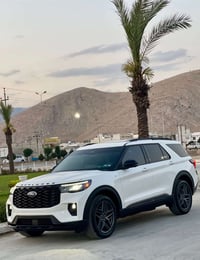 إكسبلورر ST Line • ٢٠٢٥ • ٦٠٠٠ ميل
