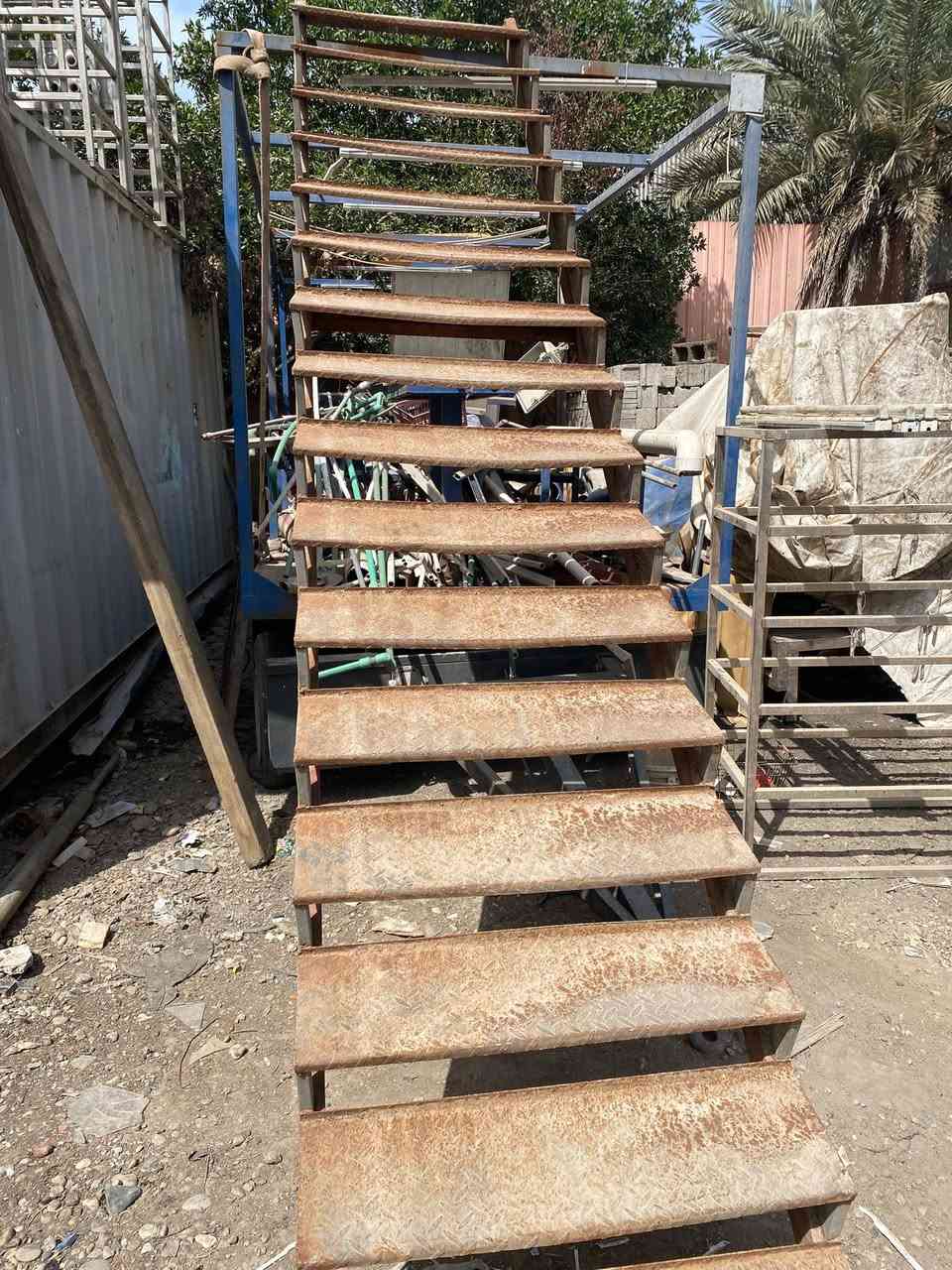 درج للبيع طول 6 متر وا طول 4،5 عرض 90 العنوان بغداد ***********
