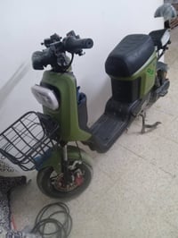 للبيع سعرها ٤٠٠ /07507659700