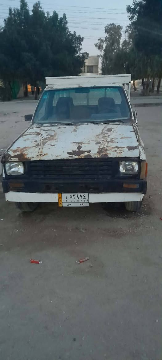 من رخصة مدير الكروب المحترم 
بي كم.  للبيع موديل ٨٥ 
رقم بغداد 
المكان كربلاء حي الغدير 
تفاصيل اتصال 
على رقم 
***********
