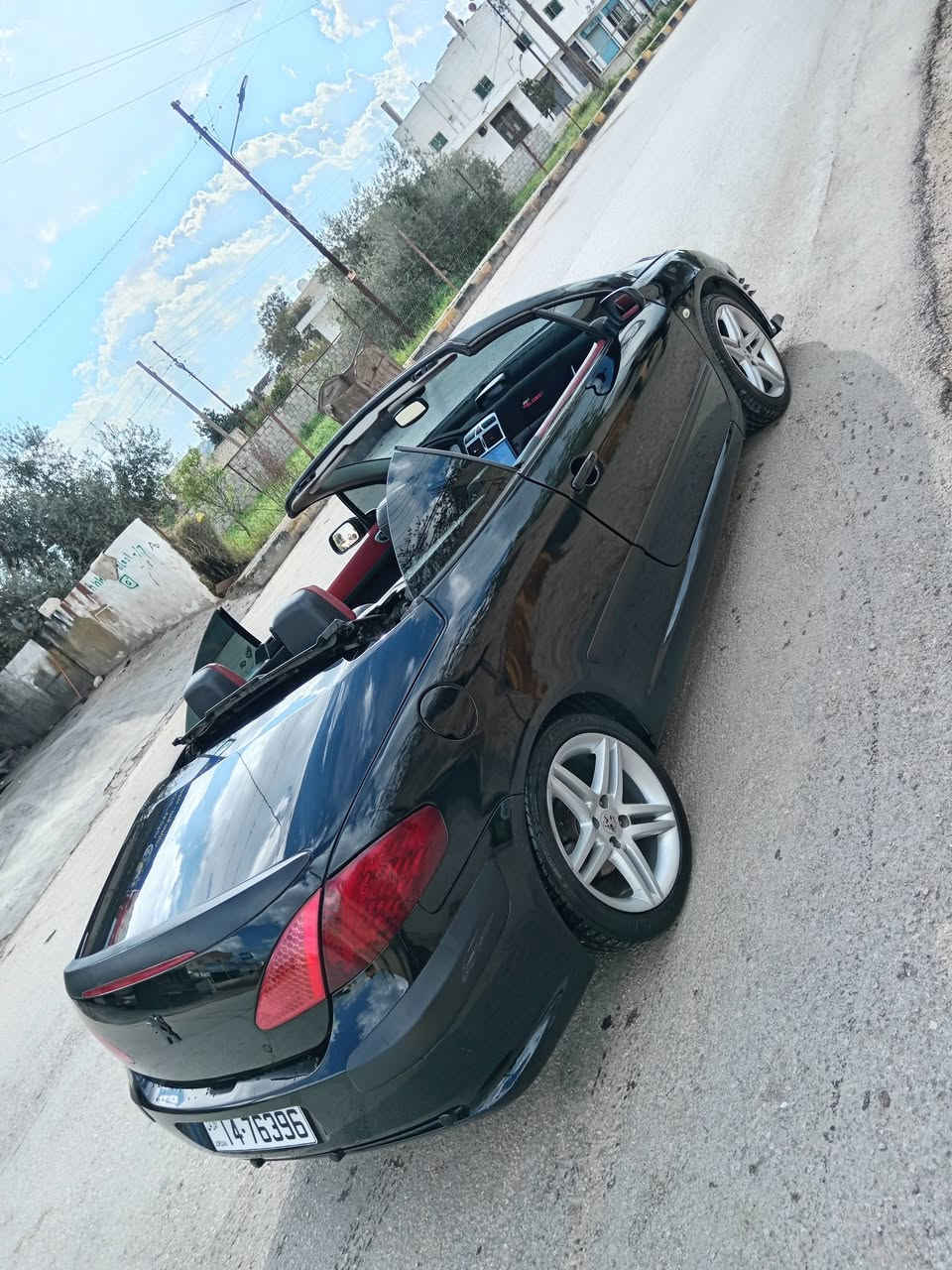 بيجو كشف اوتومتيك وتوب ترينك موديل ٢٠٠٥م اعلى صنف مرخصه سنه كشفه شغاله فحصها جيد جيد مضروب مضروب جنط وكاوشوك جديد فاتورته ٥٠٠ ضوء زنن كامل مشيه وكلشي فحص السعر نهائي 3400د هاتف 0776070259


**إذا كنت صاحب هذا الإعلان وتريد حذفه لأي سبب، رجاءا أرسل رسالة إلى الدعم الفني**