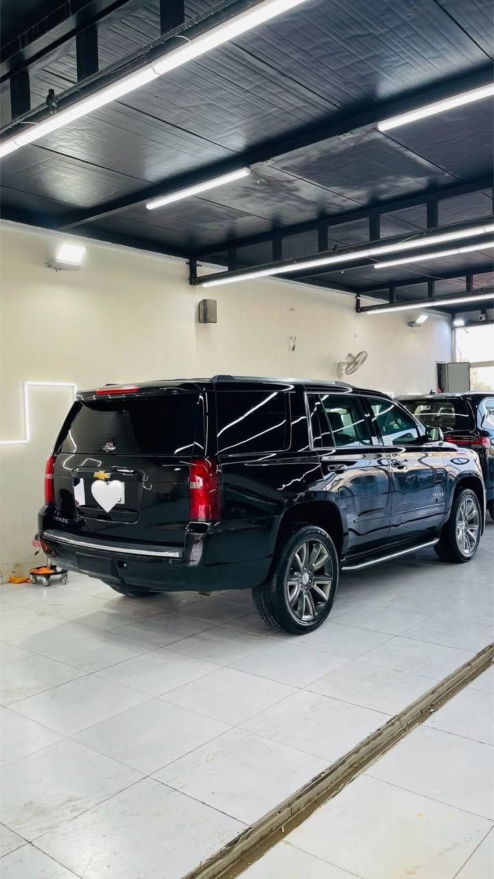 تاهو خليجي وكالة المنصور موديل 2015 المواصفات LTZ فول  وضع الشركه كفاله عده بارد حدادية تخم تاير  ادامه كامله 
رقم  بغداد  مميز 
باسمي شخصيا هزة جديده تحويل ثاني يوم 
مواصفات السيارة 
كشنات كهرباء 
رادار أمام خلفي جانبي 
خمسة بصمات 
شاشة بلقماره
حساسات أمامي خلفي
تحديد مسار 
تحكمات استيرن
كامرأة خلفية 
تشغيل عن بعد
قاصه سريه 
ابل كاربلي 
جنطه كهرباء
فتحت سقف
سماعات Bose
ستيرن كهرباء
كشنات تدفئه +تبريد + كهرباء دواخل كشنات قرميدي 
كشن ذاكره 
السعر 350 
  *********** للاتصال أو واتساب سونار موجود بالمنشور
