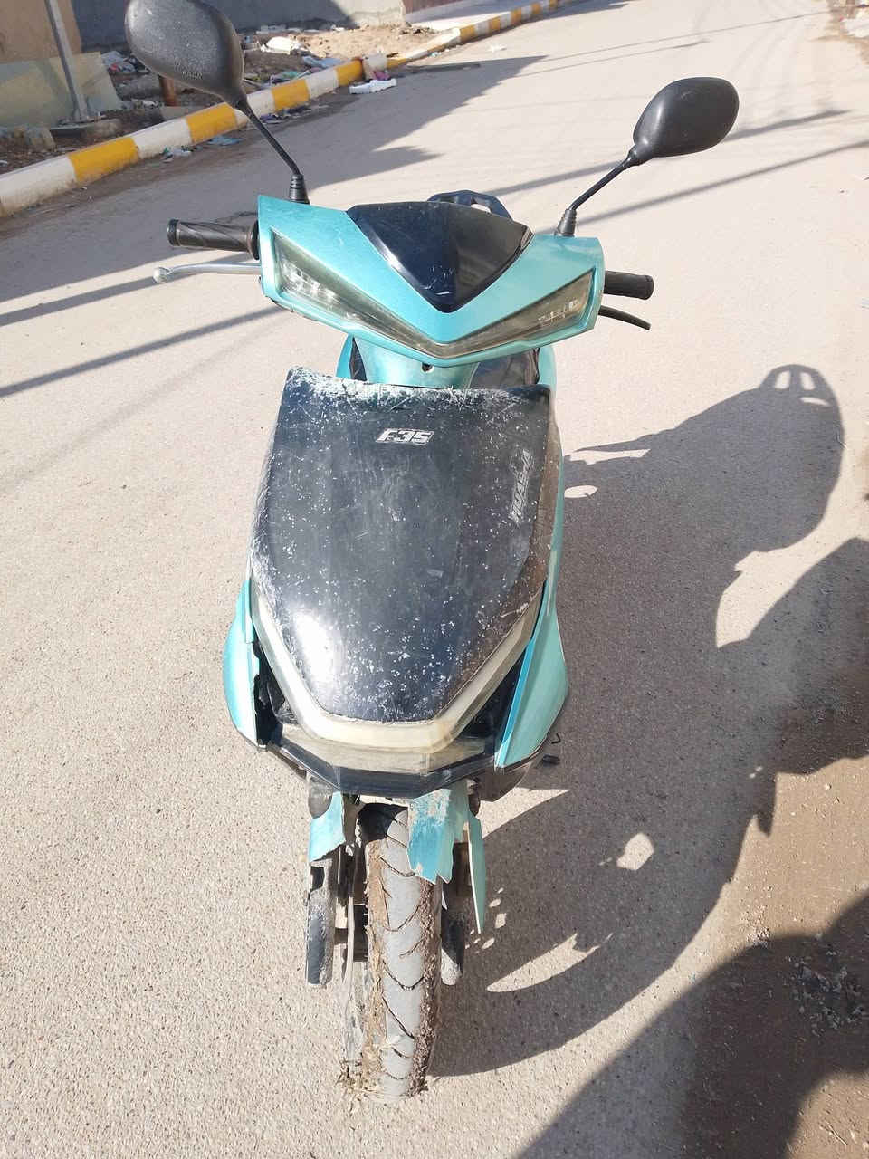 بسم الله الرحمن الرحيم 
دراجه هوشا للبيع ما بيها اي شيء فقط ( باتر گاعد ) والكفر من الامام مكسور وتشتغل سلف اما الهندر مكسور مثل ما موضح بالفيديو أو الصوره تجي نروح نبدل باتري وتشغلها يلا تأخذها دراجه ضخمه السعر 280 الف وقابل للتفاوض مكاني ناصريه مركز


**إذا كنت صاحب هذا الإعلان وتريد حذفه لأي سبب، رجاءا أرسل رسالة إلى الدعم الفني**
