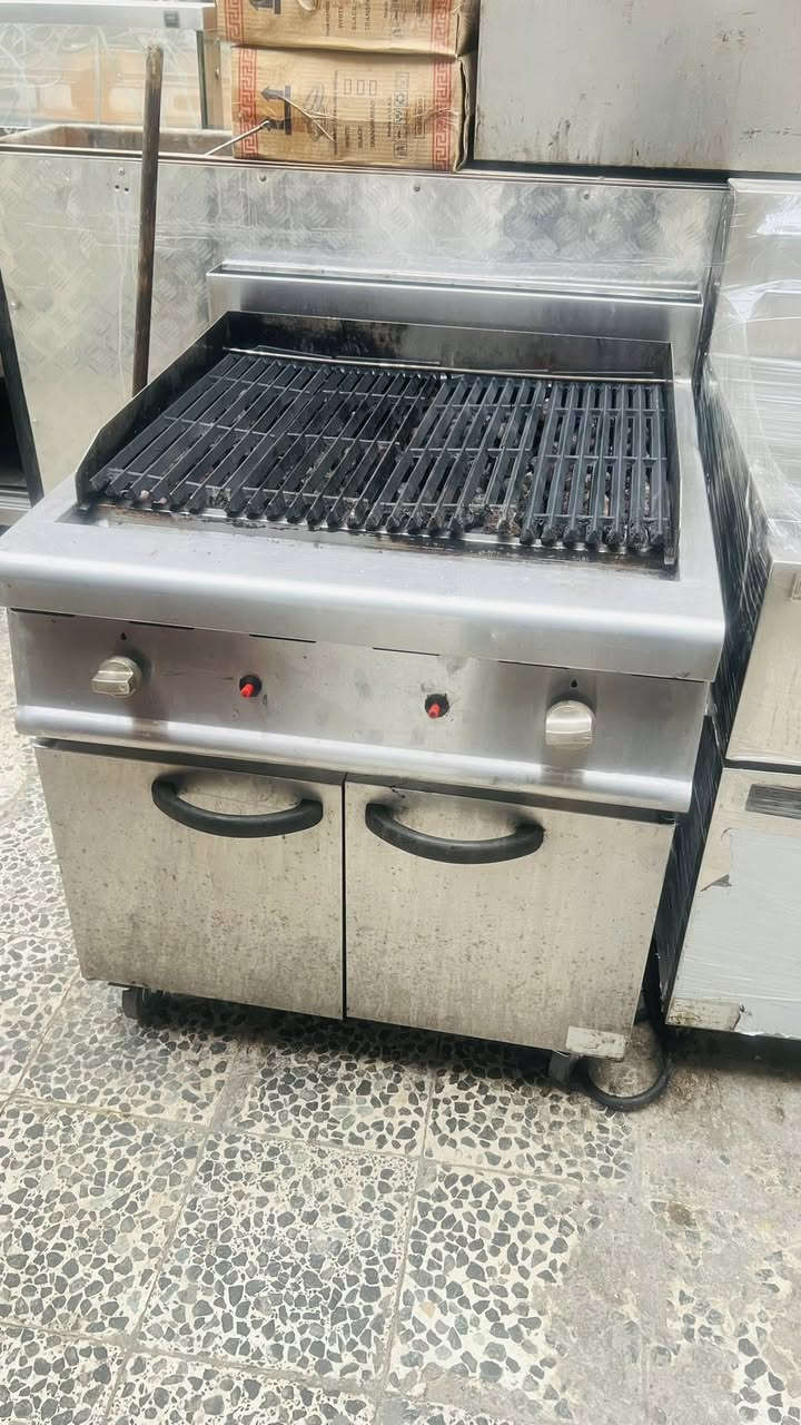 اغراض مطعم البيع بغداد ***********
