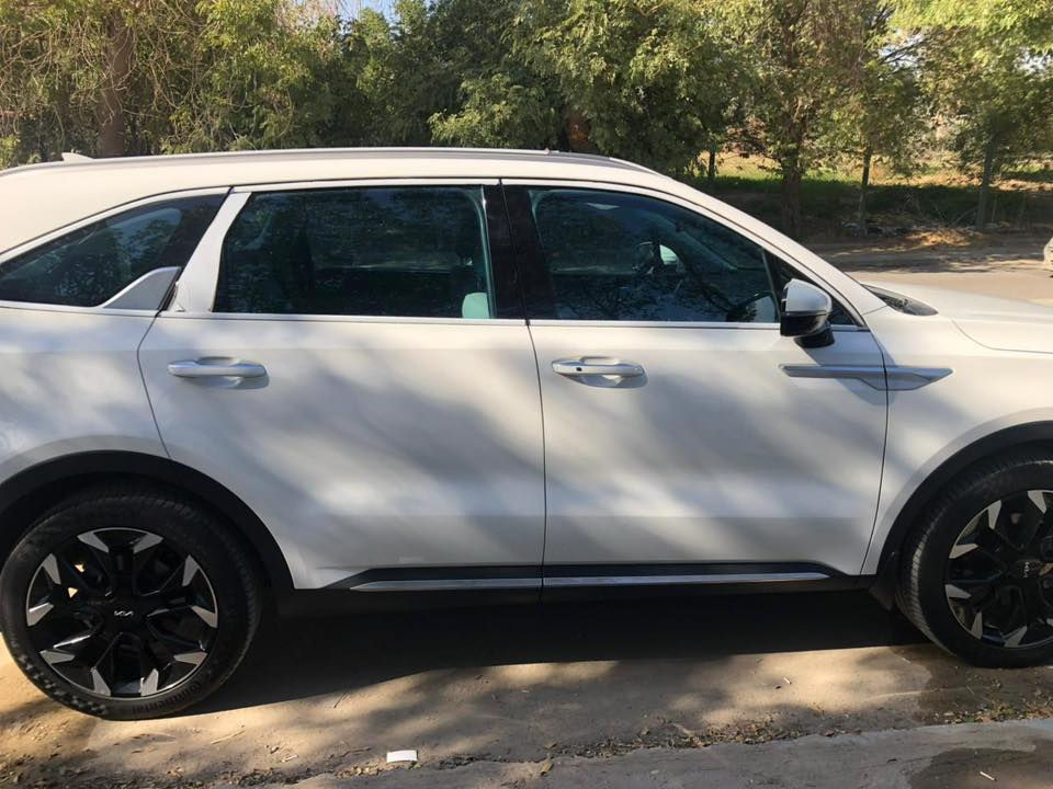 السلام عليكم 
كيا سورنتو ٢٠٢٥ ماشيه ٤٧ ، محرك ٢٥٠٠  ويل ٢٠  كير ماوس كشنات الامامية كهرباء صندوك كهرباء بصمه تشغيل عن بعد السياره جديده جداً الشركة الدوليه مكفولة من كلشي بعدها بلزكات الشركة الكشنات مدوشمه جلد 
السعر ٢٦٥ 
للاستفسار  *********** مااجاوب تعليقات
