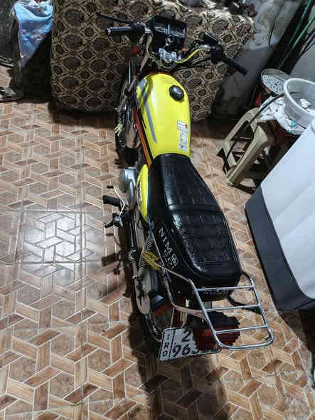 سلام عليكم نامه 2023 رقم وسنويه ثاني يوم تتحول بأسمك مكاني كوفه الدراجه خير من الله شوفه عينك دسك امامي  بس يحتاج الها ترتيبات بسيطه أشاير والجك تجاري طك عندي وما سويته رايدها بمليون و300وبيهامجال للشراي واتساب ***********
