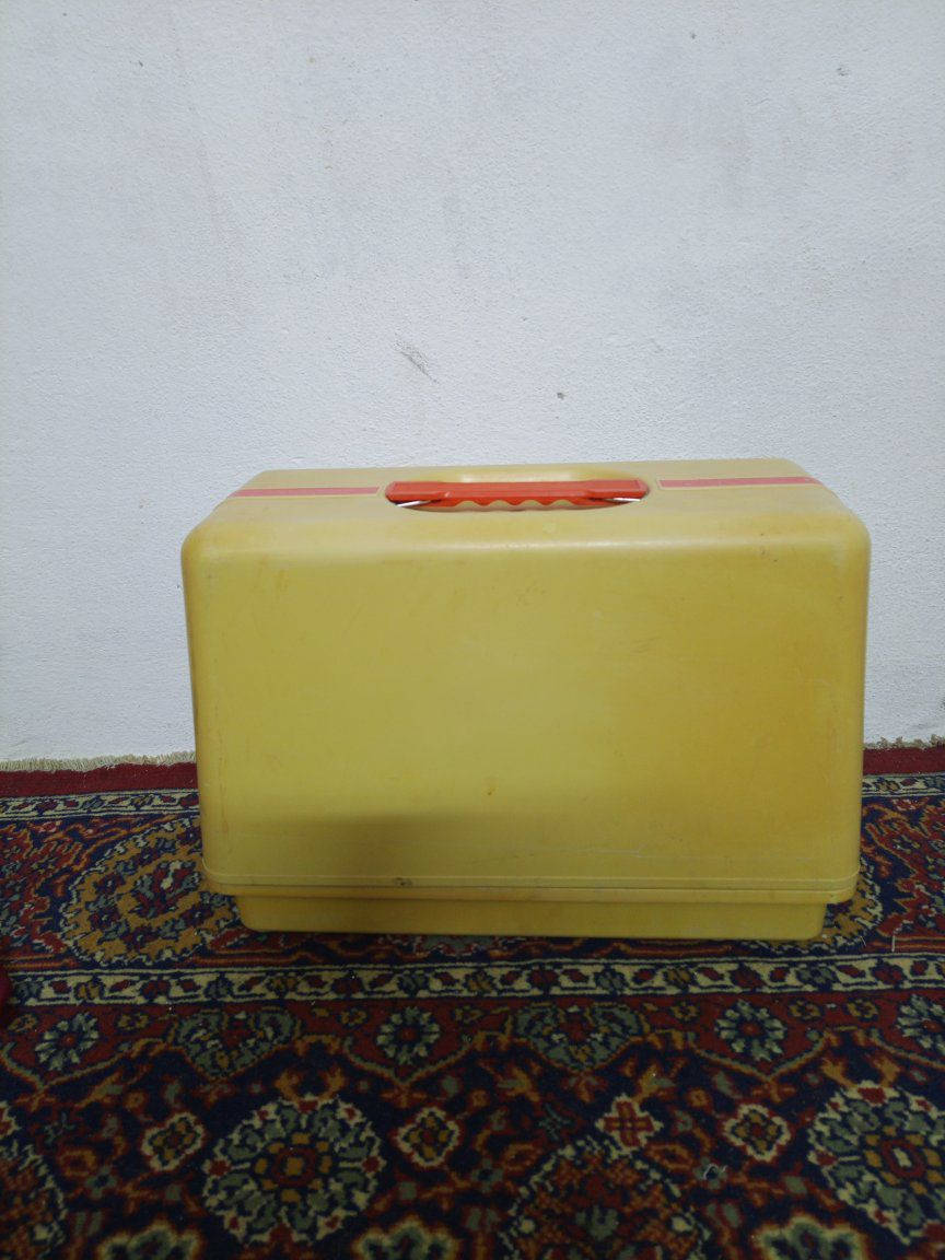 مكينة عليها ختم قديمة شغاله فول 
اليريد يجي خاص نتفاهم ....


**إذا كنت صاحب هذا الإعلان وتريد حذفه لأي سبب، رجاءا أرسل رسالة إلى الدعم الفني**