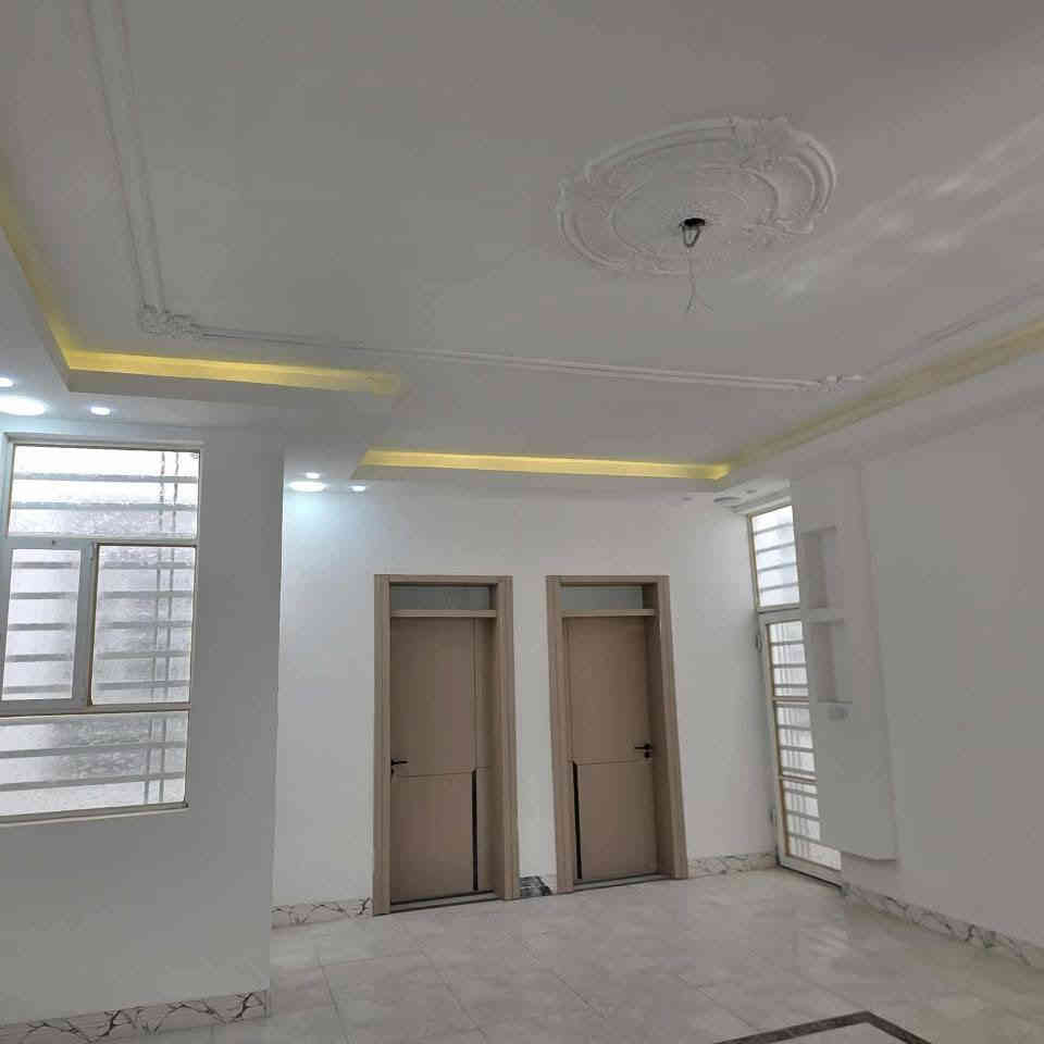 يالله بيع مستعجل البيت مرتب مساحه 150م  السعر 55وبيه مجال للشراي عنوان البيت مقابل قريت الغدير نجف *********** انتصال النجف, العراق
